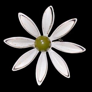 Brooch Pin Flower Daisy 1.75 Inches Jewelry Costume White Green Avocado